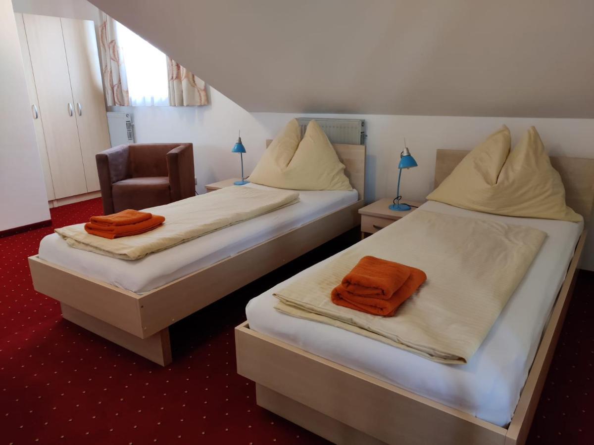 Pension Holzapfel Sankt Georgen im Attergau Extérieur photo