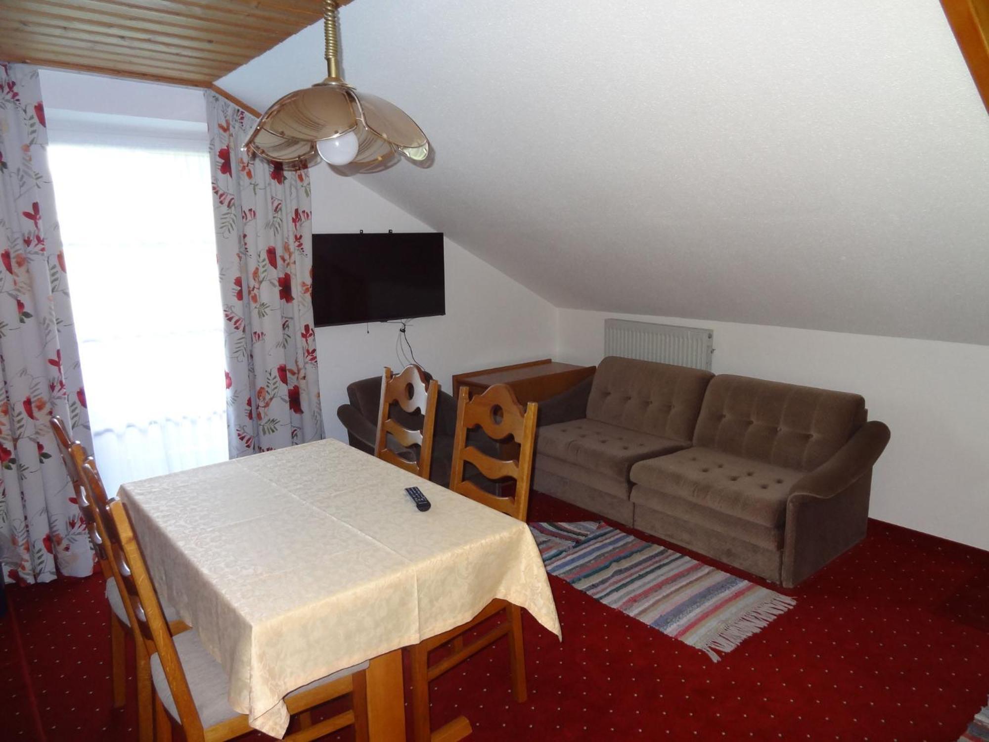 Pension Holzapfel Sankt Georgen im Attergau Chambre photo